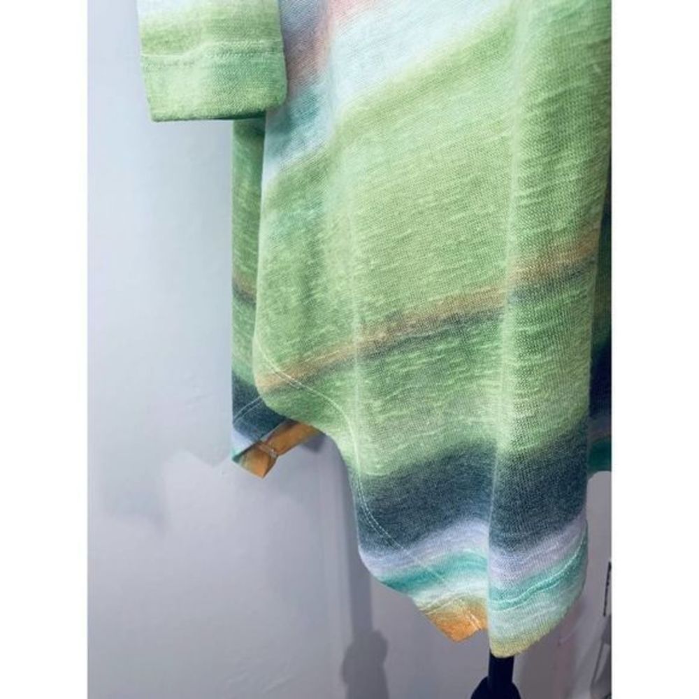Chelsea & Theodore Women Lightweight V Neck Size‎ PM - Picture 3 of 4